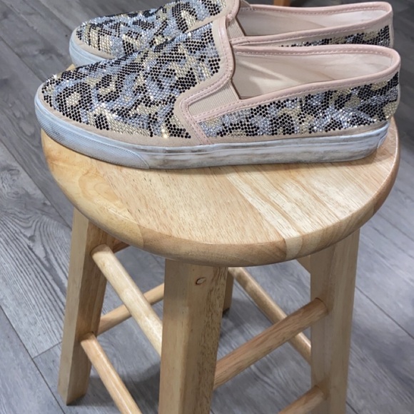 Shoes - Picture 3 of 5